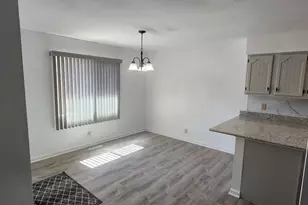 148 E Douglas Ln, Pueblo, CO 81001 - Photo 5
