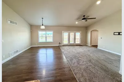 698 W McCulloch Blvd, Pueblo West, CO 81007 - Photo 15