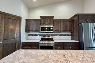 698 W McCulloch Blvd, Pueblo West, CO 81007 - Photo 7