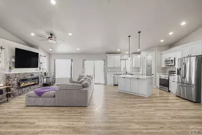 1025 Dalton Brothers Dr, Pueblo West, CO 81007 - Photo 9