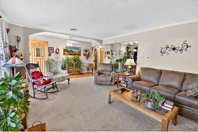15 Stanford Ave, Pueblo, CO 81005 - Photo 5
