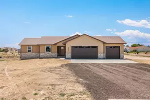 2094 W Woodstock Pl, Pueblo West, CO 81007 - Photo 3