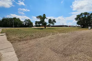 1317 &amp 1318 Parkview Ave, Lamar, CO 81052 - Photo 37