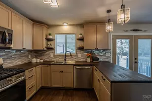 1327 Terry Cir, Pueblo, CO 81005 - Photo 11
