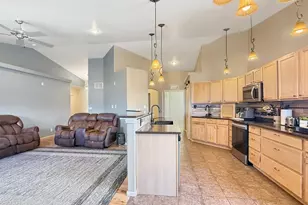 3315 Bighorn Ct, Pueblo, CO 81005 - Photo 11