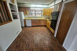 1108 Mass St, Pueblo, CO 81001 - Photo 5