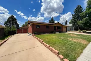 807 Dunston St, Colorado Springs, CO 80907 - Photo 3