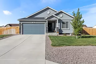 767 E Maybell, Pueblo West, CO 81007 - Photo 43