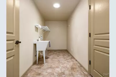 3324 Lions Pride Ln, Pueblo, CO 81005 - Photo 33