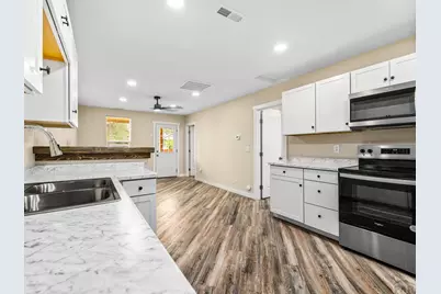 1219 Pine St, Pueblo, CO 81004 - Photo 9