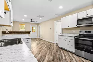 1219 Pine St, Pueblo, CO 81004 - Photo 9
