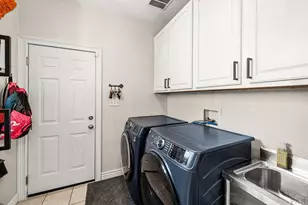 1165 W Meadowmoor Dr, Pueblo, CO 81007 - Photo 31