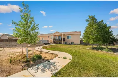 1165 W Meadowmoor Dr, Pueblo, CO 81007 - Photo 37