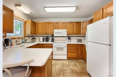 68 Wheatridge Dr, Pueblo, CO 81005 - Photo 15