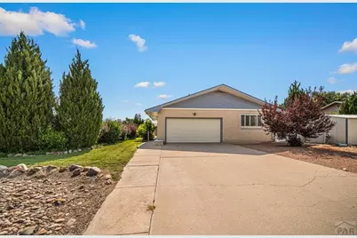 3514 St Clair Ave, Pueblo, CO 81005 - Photo 3