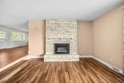 3514 St Clair Ave, Pueblo, CO 81005 - Photo 7