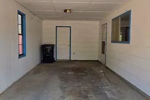 702 E Cedar St, Lamar, CO 81052 - Photo 3