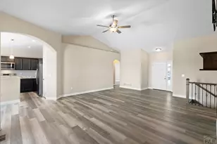 422 S Gilia Dr, Pueblo, CO 81007 - Photo 11