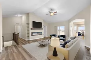 422 S Gilia Dr, Pueblo, CO 81007 - Photo 3