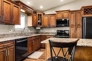 734 E Marigold Dr, Pueblo West, CO 81007 - Photo 9