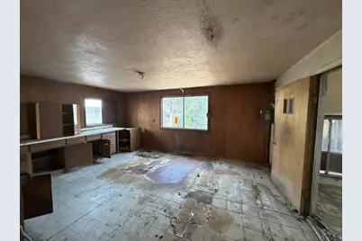 518 Moffat St, Pueblo, CO 81003 - Photo 5