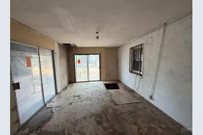 518 Moffat St, Pueblo, CO 81003 - Photo 7