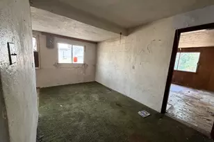 518 Moffat St, Pueblo, CO 81003 - Photo 3