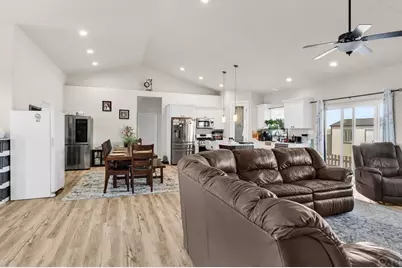 1673 N Calle Rosa Dr, Pueblo West, CO 81007 - Photo 11