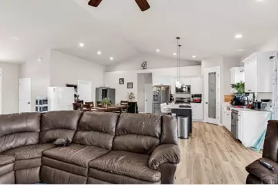 1673 N Calle Rosa Dr, Pueblo West, CO 81007 - Photo 13