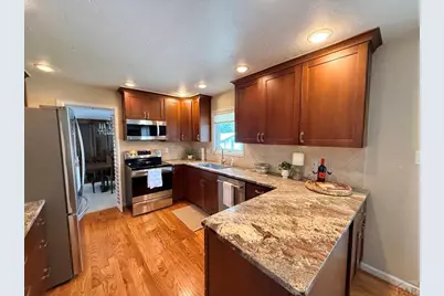 16 Oakbridge Dr, Pueblo, CO 81001 - Photo 9