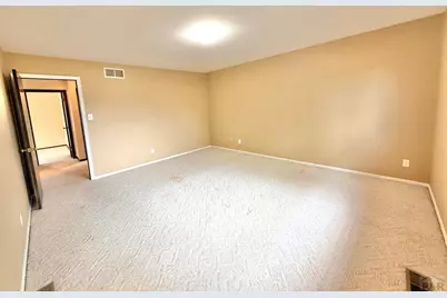 16 Oakbridge Dr, Pueblo, CO 81001 - Photo 21
