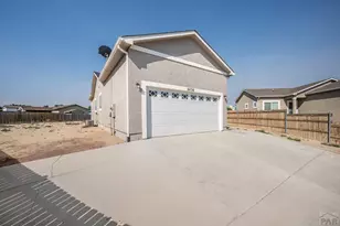 2430 W Cruz Ct, Pueblo, CO 81003 - Photo 3