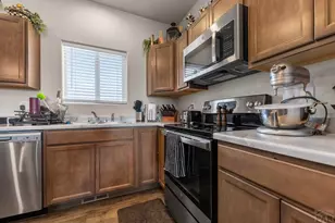 2430 W Cruz Ct, Pueblo, CO 81003 - Photo 9