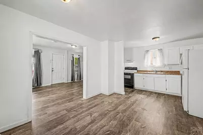 608 E 10th St, Pueblo, CO 81001 - Photo 9