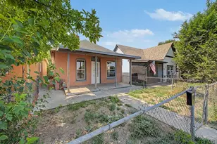 608 E 10th St, Pueblo, CO 81001 - Photo 1