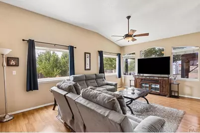 703 N Canvas Dr, Pueblo West, CO 81007 - Photo 9