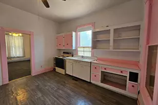 208 S 6th St, Holly, CO 81047 - Photo 5