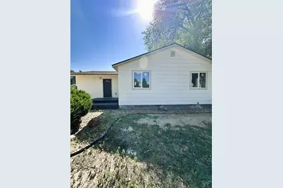 527 Belmont Ave, La Junta, CO 81050 - Photo 1