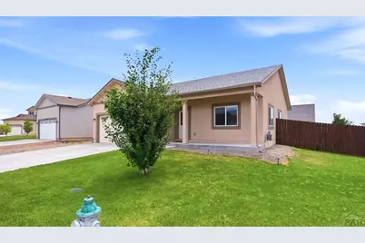 2324 Riverboat Ct, Pueblo, CO 81008 - Photo 3