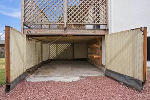 2130 Oakwood Ln, Pueblo, CO 81005 - Photo 37