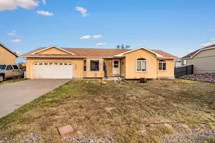 1042 S Honeysuckle Dr, Pueblo West, CO 81007 - Photo 1