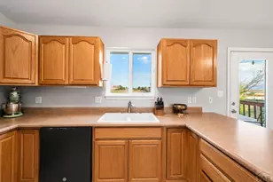 1042 S Honeysuckle Dr, Pueblo West, CO 81007 - Photo 5
