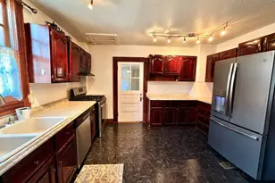 417 W 11th St, Pueblo, CO 81003 - Photo 17