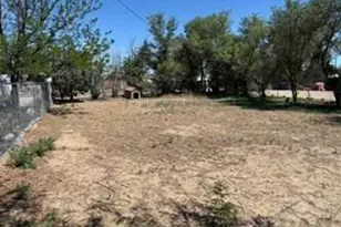 100 Reynolds Ave, Swink, CO 81077 - Photo 9
