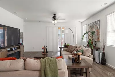 2212 Sunrise Ln, Pueblo, CO 81008 - Photo 13
