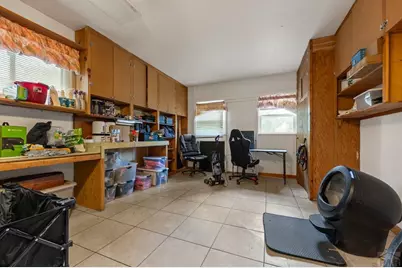 305 Moore Ave, Las Animas, CO 81054 - Photo 15