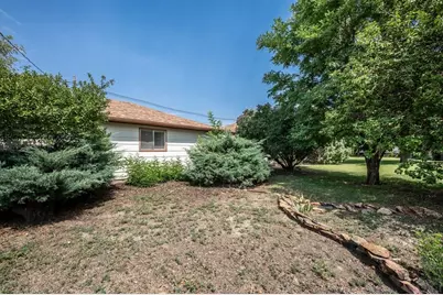 305 Moore Ave, Las Animas, CO 81054 - Photo 29