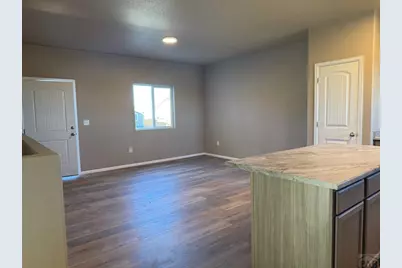 5215 Whistler Dr, Pueblo, CO 81008 - Photo 7