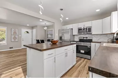 1629 Maplewood Dr, Pueblo, CO 81005 - Photo 9