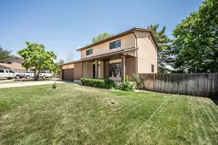 4 Yarrow Ct, Pueblo, CO 81001 - Photo 3